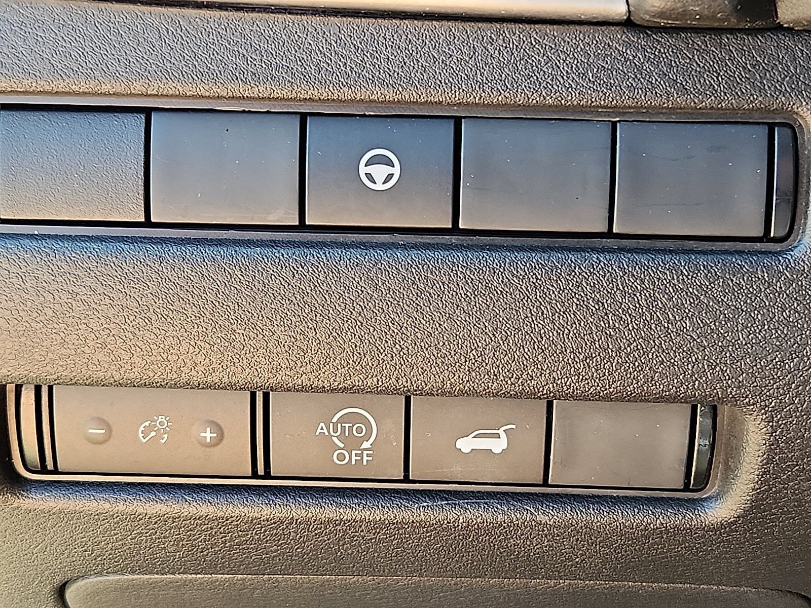 Used 2024 Nissan Rogue SV FWD image 13