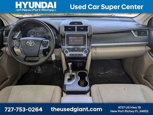 Used 2012 Toyota Camry LE FWD image 15