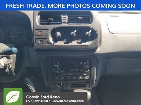 Used 2001 Nissan Frontier XE AWD/4WD image 12