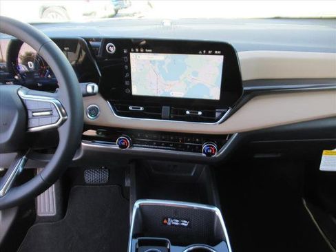 New 2026 Chevrolet Equinox ACTIV w/ Convenience Package III image 23