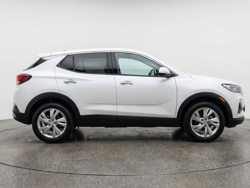 Used 2025 Buick Encore GX Preferred image 11