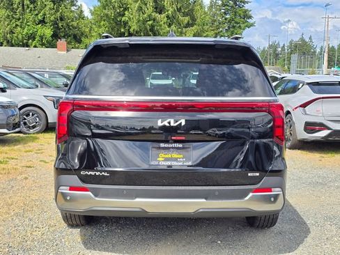 New 2026 Kia Carnival SX FWD image 4
