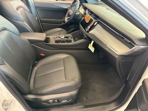 New 2026 Jeep Cherokee Limited image 15