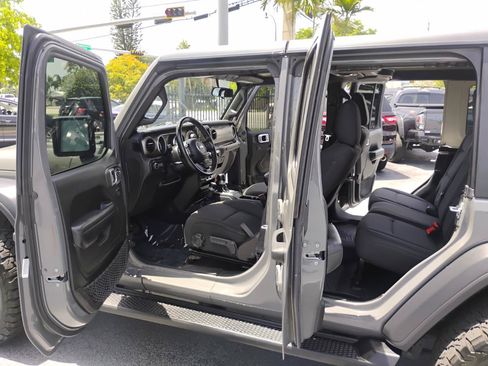 Used 2020 Jeep Wrangler Unlimited Sport S AWD/4WD image 33