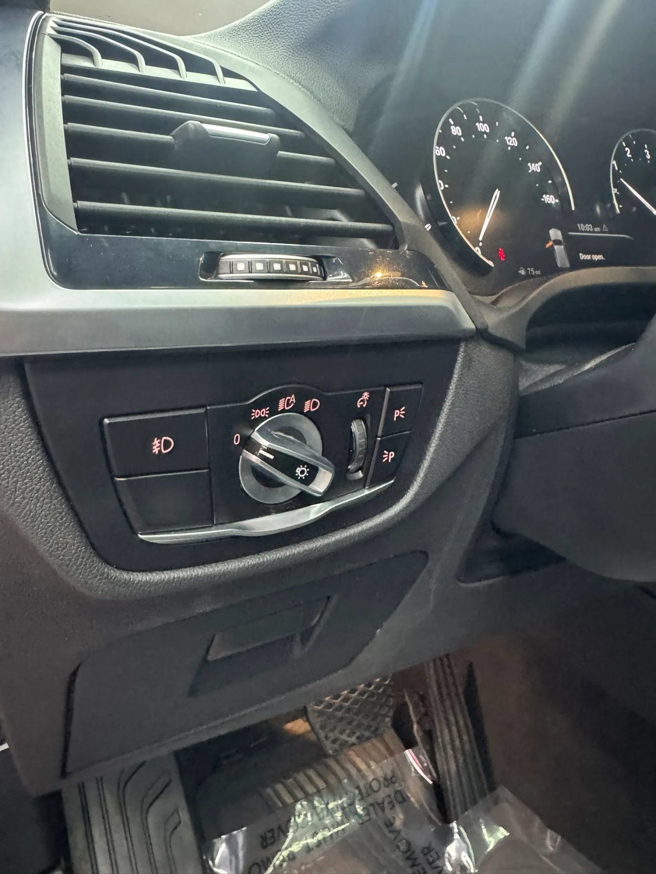 Used 2020 BMW X3 sDrive30i w/ Convenience Package RWD image 16