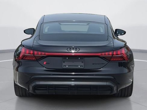 Used 2022 Audi RS e-tron GT image 4