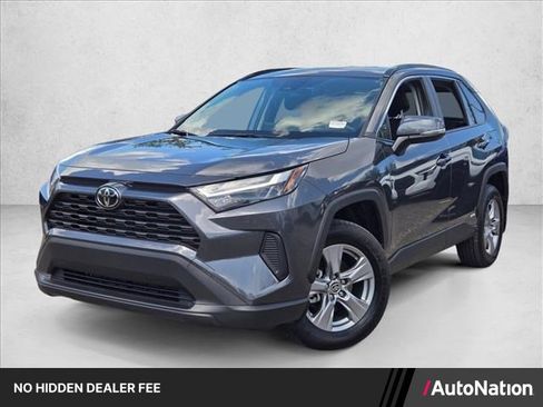 Used 2025 Toyota RAV4 LE AWD/4WD image 1