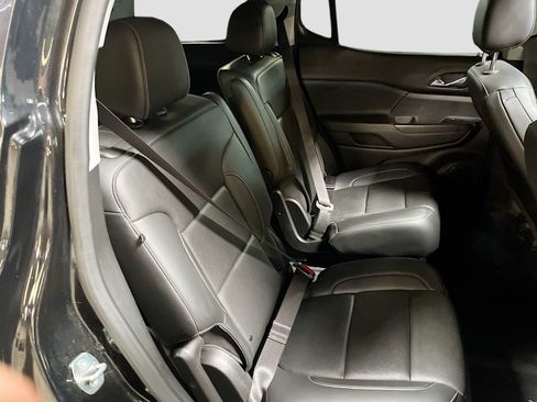 Used 2022 GMC Acadia SLT w/ Elevation Edition AWD/4WD image 30