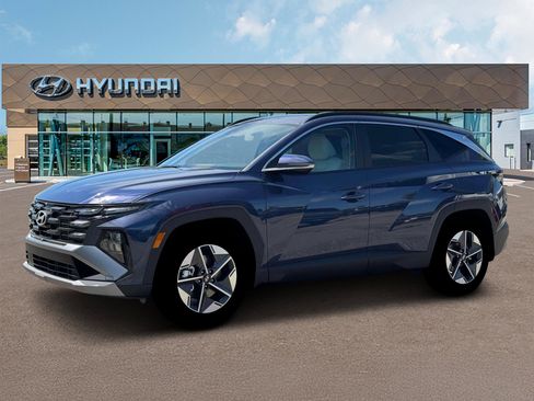 New 2026 Hyundai Tucson SEL FWD image 2