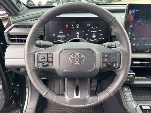 Used 2026 Toyota RAV4 XSE w/ Panoramic Sun Roof Package AWD/4WD image 19