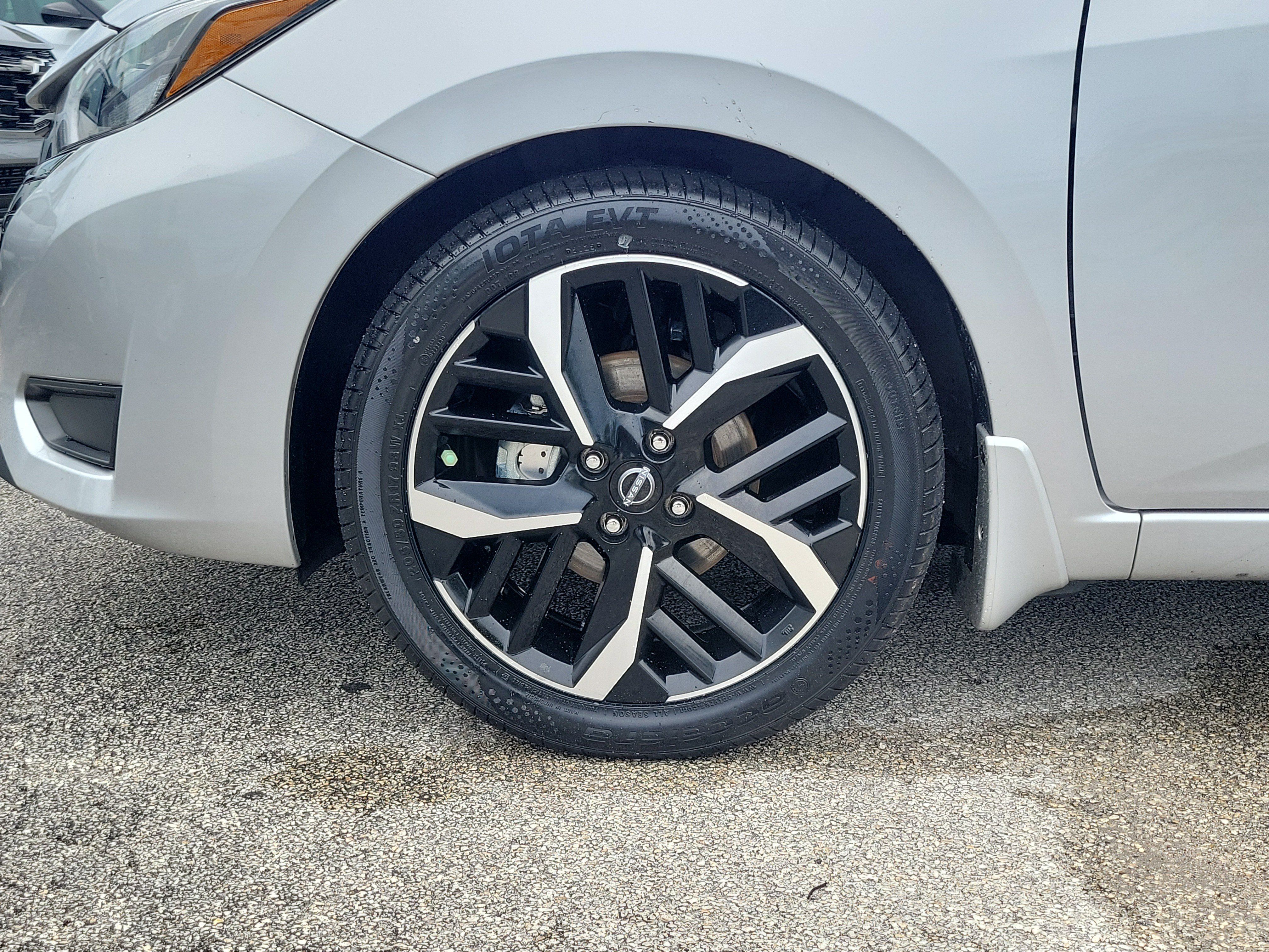 Used 2025 Nissan Versa SR w/ Trunk Package FWD image 8