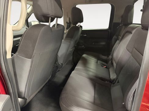 Used 2025 Nissan Frontier SV w/ SV Convenience Package AWD/4WD image 14