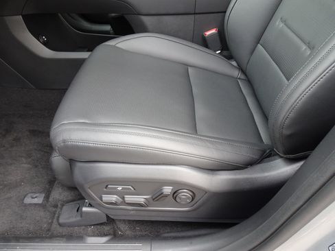 New 2025 Hyundai Santa Fe Calligraphy image 9