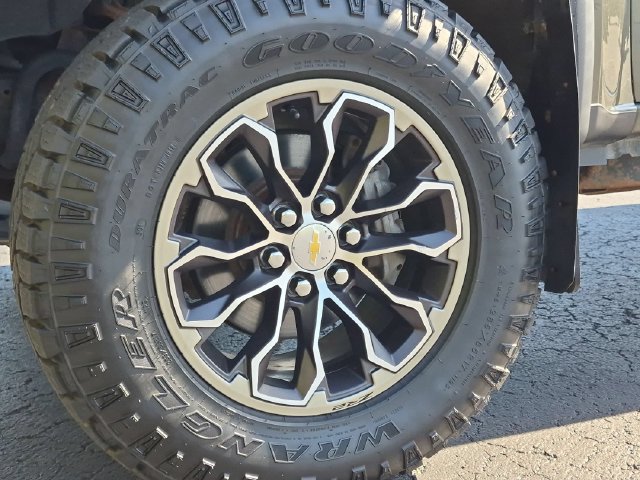 Used 2018 Chevrolet Colorado ZR2 AWD/4WD image 21