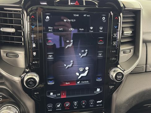 Used 2020 RAM 1500 Laramie w/ Sport Appearance Package AWD/4WD image 21