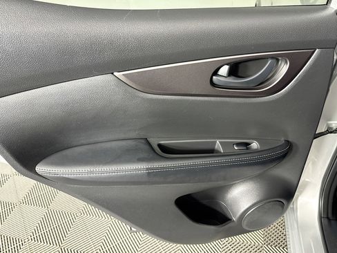 Used 2020 Nissan Rogue Sport S w/ Appearance Package image 24