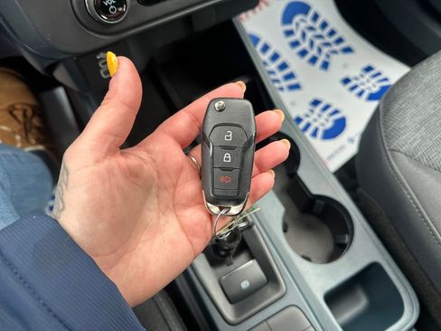 Used 2025 Ford Maverick XL w/ Equipment Group 101A image 27