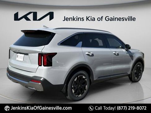 New 2026 Kia Sorento S image 5