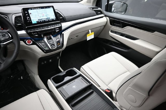 New 2027 Honda Odyssey Touring image 10