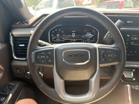 Used 2025 GMC Sierra 2500 Denali w/ Denali Reserve Package AWD/4WD image 38