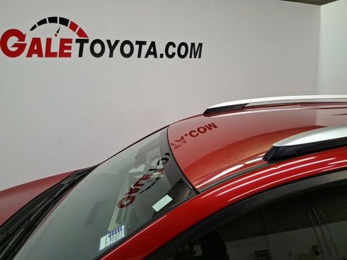 Used 2015 Toyota RAV4 LE image 6