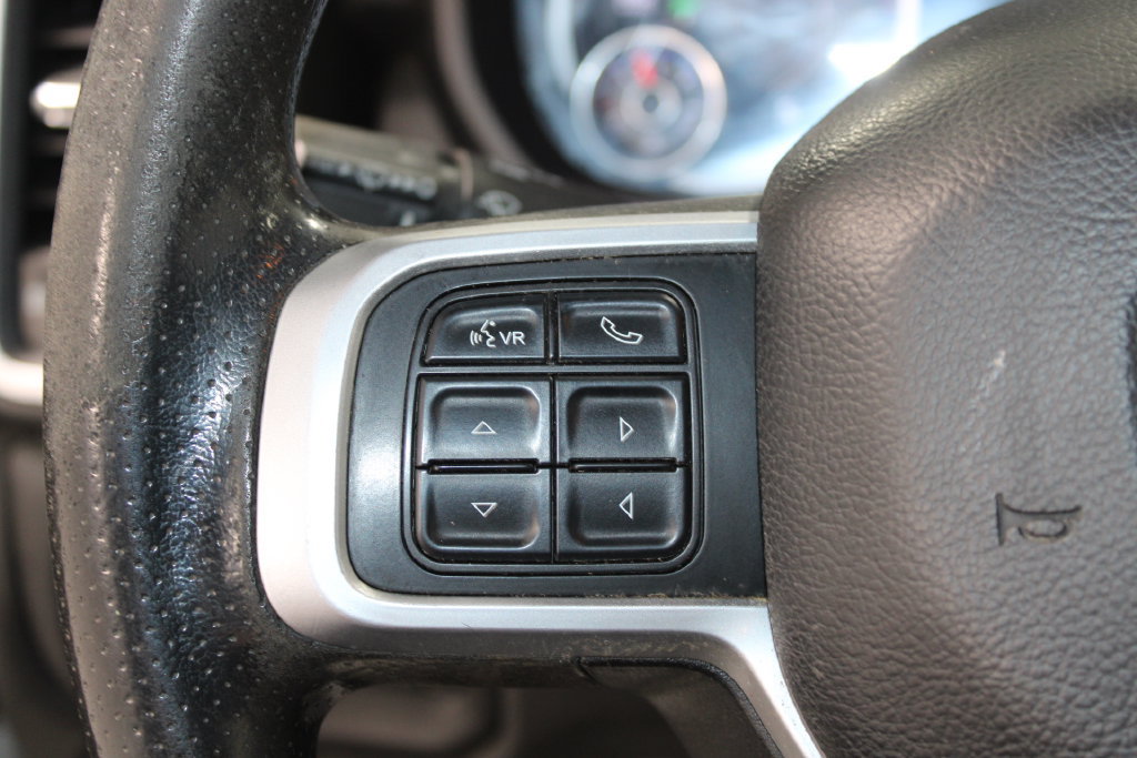 Used 2022 RAM 2500 Big Horn AWD/4WD image 31