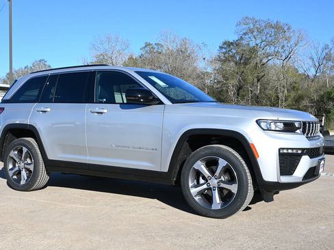 New 2026 Jeep Grand Cherokee Limited image 5