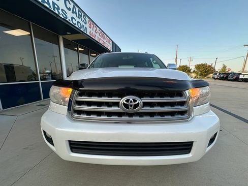 Used 2008 Toyota Sequoia Platinum RWD image 8