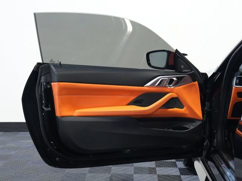 Used 2022 BMW M4 Competition w/ M Carbon Exterior Package RWD image 22