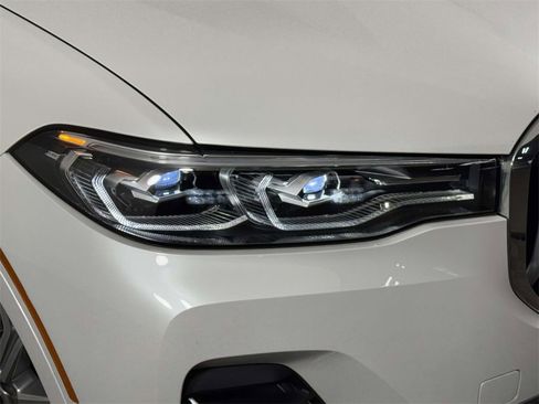 Used 2022 BMW X7 xDrive40i w/ Cold Weather Package image 15