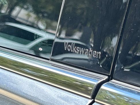 Used 2023 Volkswagen Tiguan SE FWD image 29