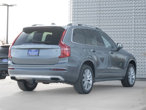 Used 2019 Volvo XC90 T6 Momentum image 4