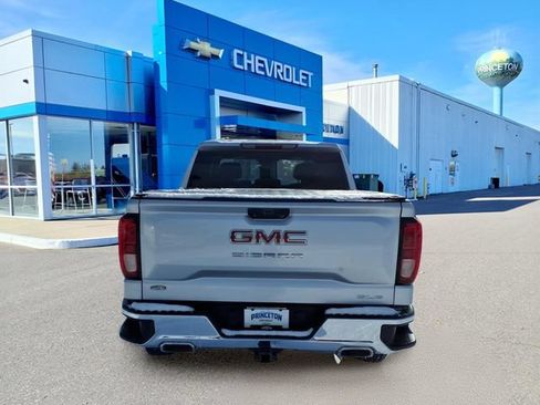 Used 2020 GMC Sierra 1500 SLE w/ SLE Convenience Package AWD/4WD image 4