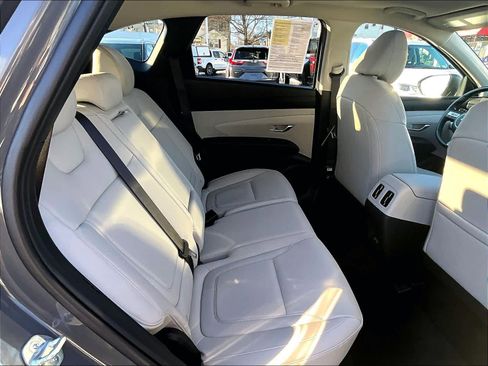 Used 2025 Hyundai Tucson SEL image 16