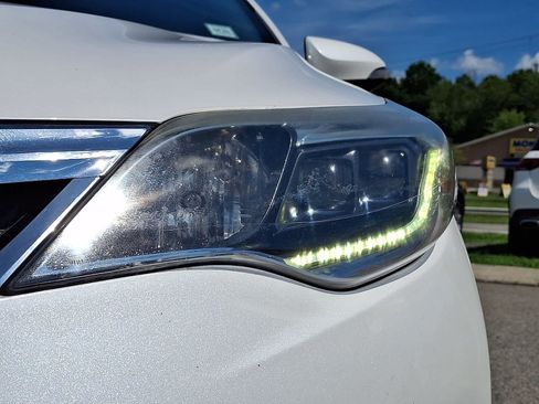 Used 2014 Toyota Avalon Limited FWD image 10