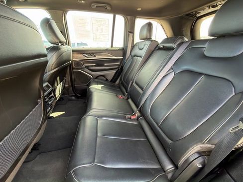 Used 2024 Jeep Grand Cherokee Limited 4xe image 28