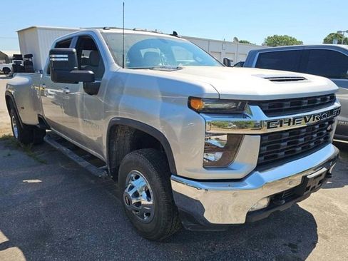 Used 2021 Chevrolet Silverado 3500 LT w/ All Star Edition AWD/4WD image 2