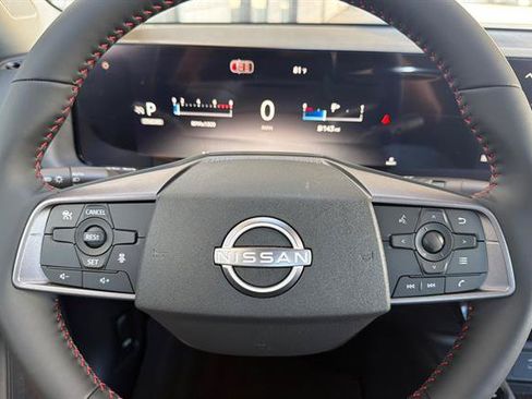New 2027 Nissan Sentra SR w/ Floor Mat Package FWD image 24