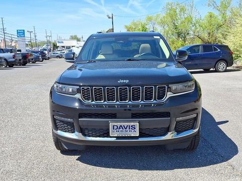 Used 2022 Jeep Grand Cherokee L Limited AWD/4WD image 2