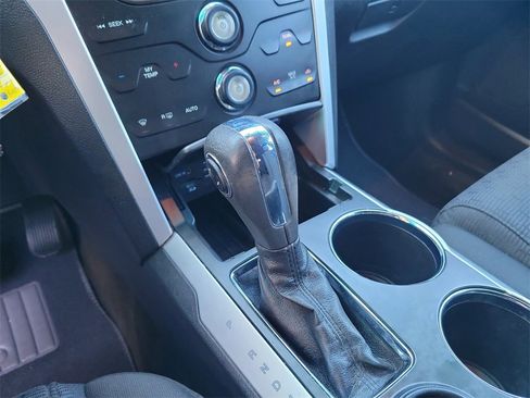 Used 2014 Ford Explorer XLT w/ Equipment Group 201A image 18