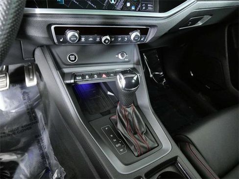 Used 2025 Audi Q3 2.0T Premium Plus w/ Premium Plus Package image 19