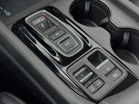 Certified 2025 Honda Pilot EX-L image 16