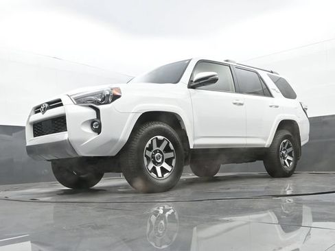 Used 2021 Toyota 4Runner TRD Off-Road Premium w/ Moonroof Package AWD/4WD image 12