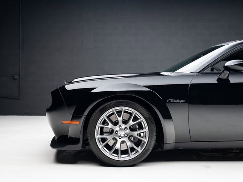 Used 2023 Dodge Challenger SRT Hellcat Redeye RWD image 21