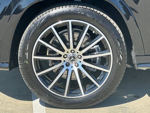 New 2025 Mercedes-Benz GLS 450 4MATIC image 11
