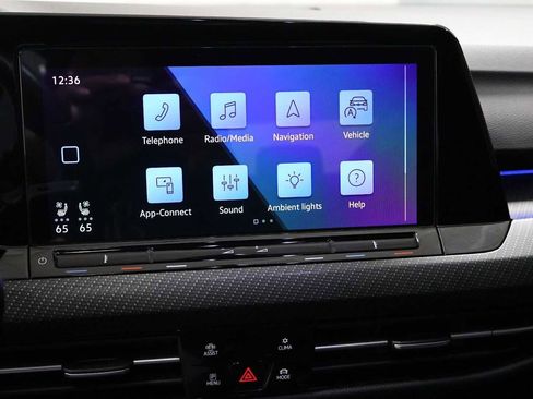 Used 2023 Volkswagen Golf R image 29