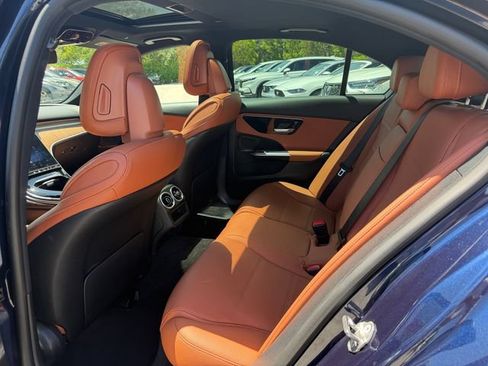 Used 2023 Mercedes-Benz C 300 Sedan image 14