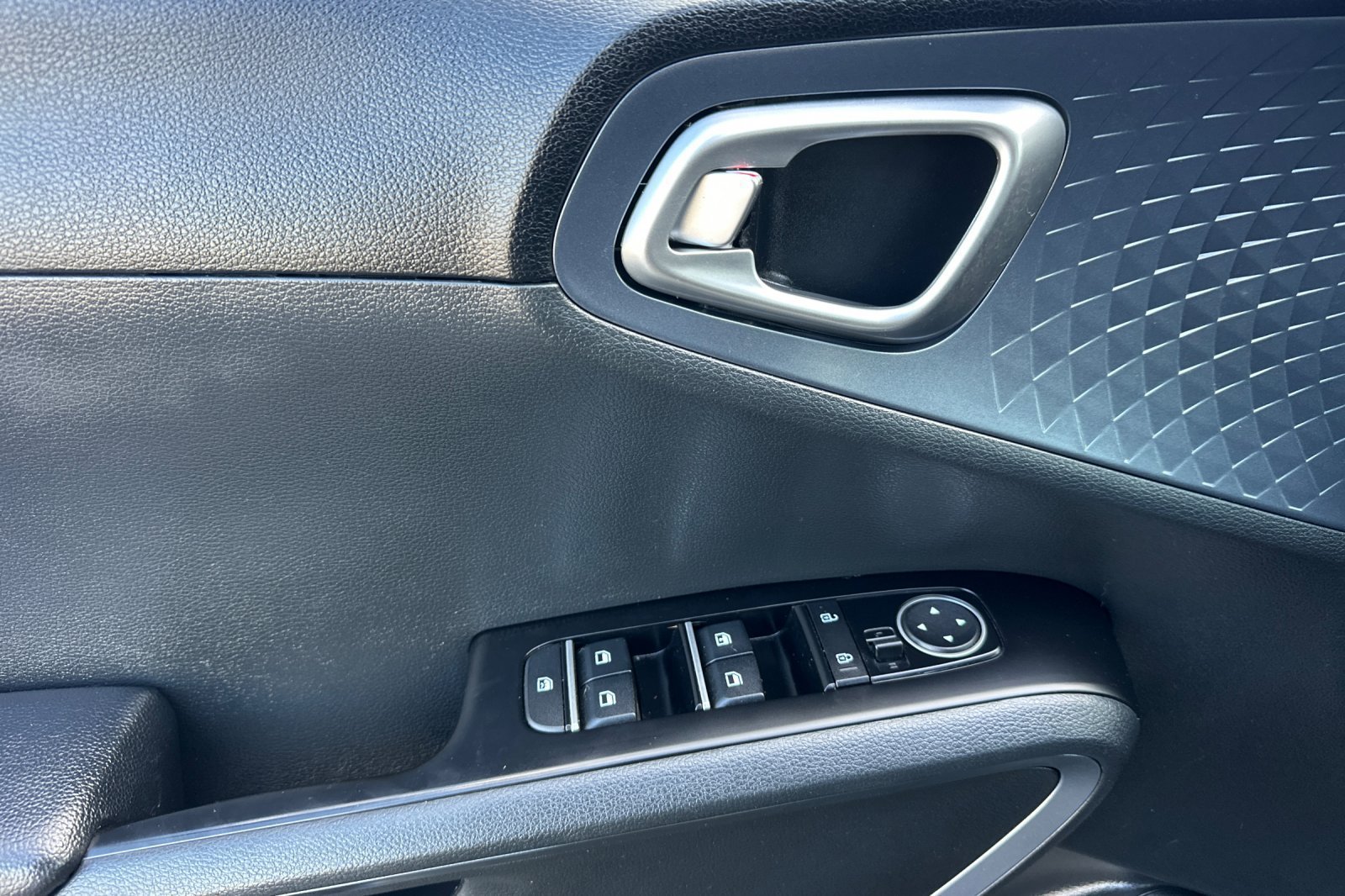 Used 2023 Kia Soul EX FWD image 11