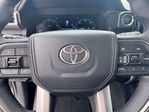 New 2026 Toyota 4Runner Limited AWD/4WD image 12