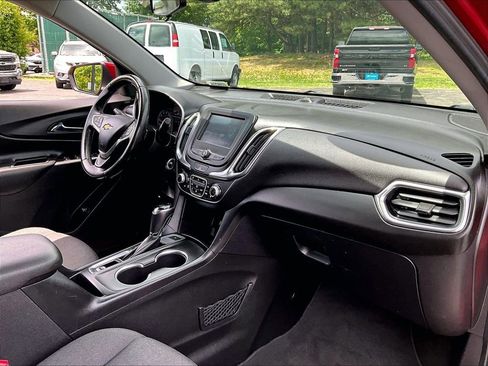 Used 2018 Chevrolet Equinox LT AWD/4WD image 21